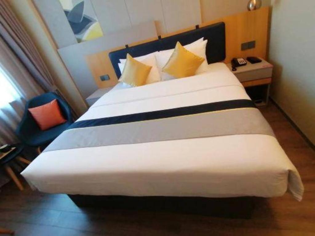 Home Inn Kunming Baita Road Zewnętrze zdjęcie