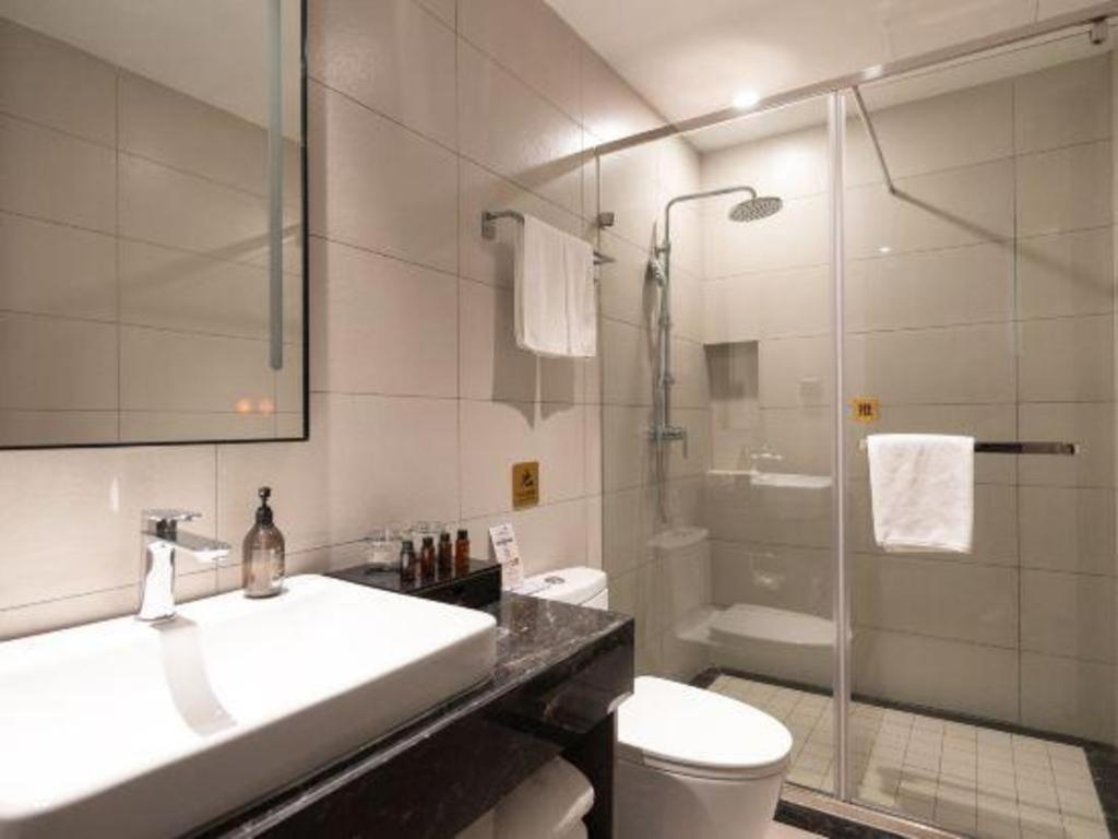 Home Inn Kunming Baita Road Zewnętrze zdjęcie