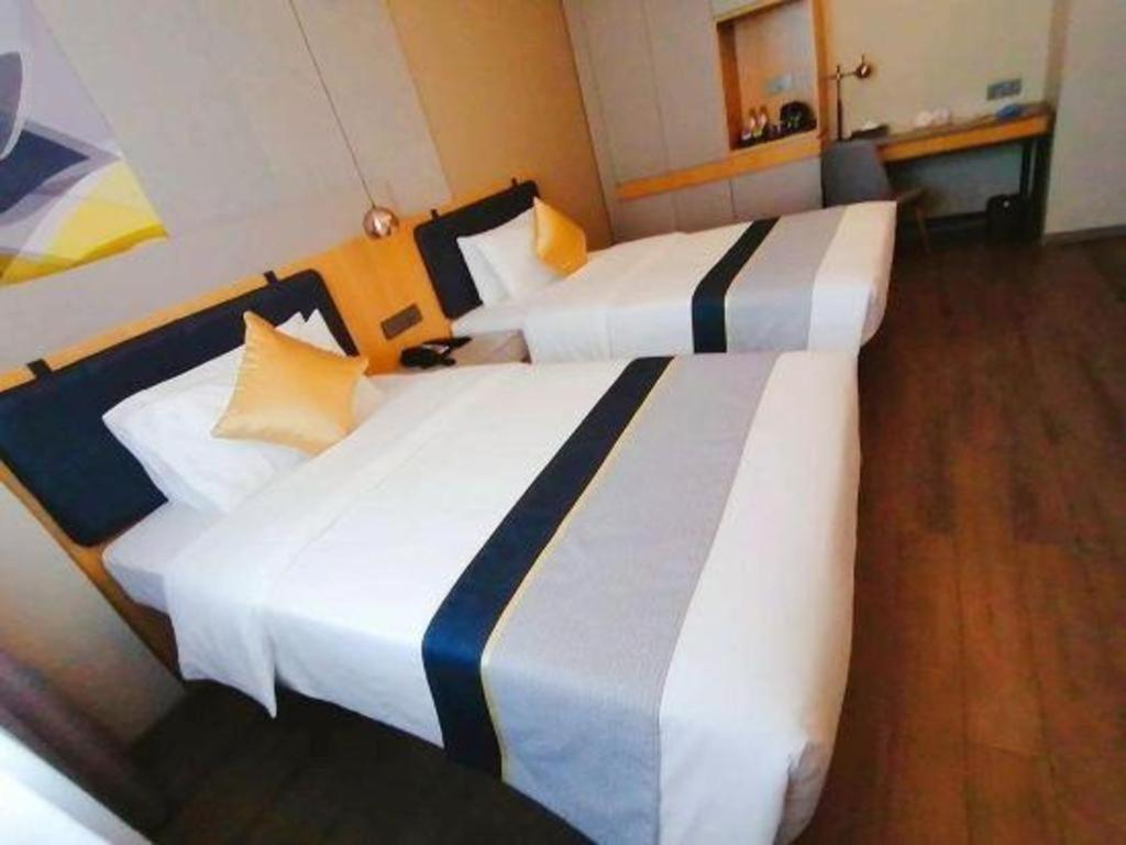 Home Inn Kunming Baita Road Zewnętrze zdjęcie