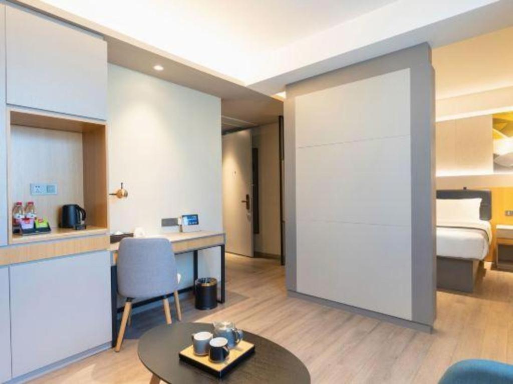 Home Inn Kunming Baita Road Zewnętrze zdjęcie