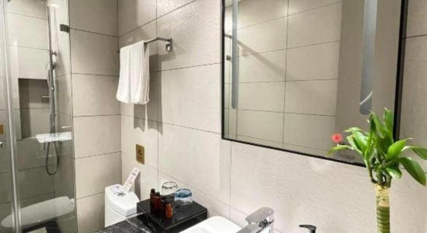 Home Inn Kunming Baita Road Zewnętrze zdjęcie
