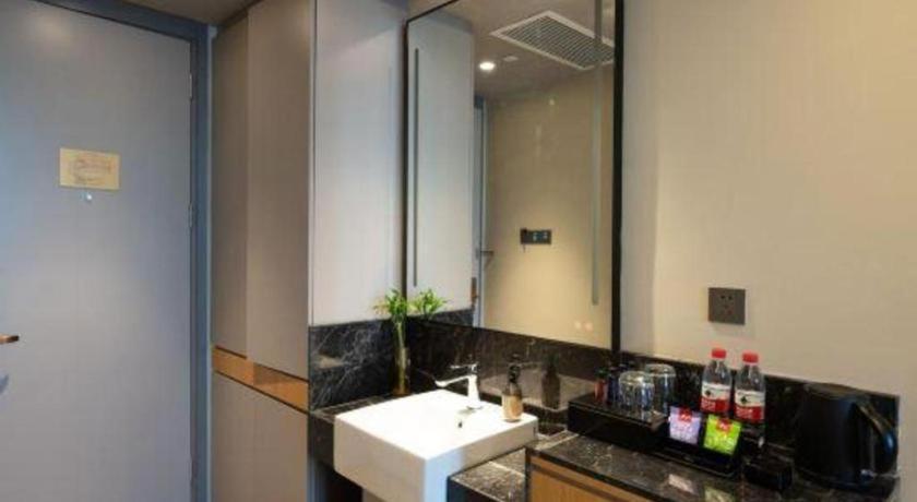 Home Inn Kunming Baita Road Zewnętrze zdjęcie